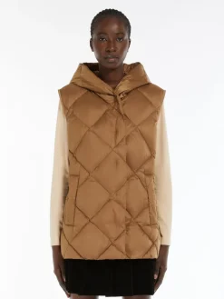 Quilted technical fabric gilet