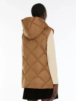 Quilted technical fabric gilet