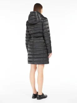 Reversible down jacket in water-repellent satin