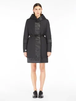 Reversible down jacket in water-repellent satin