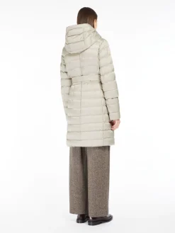 Reversible down jacket in water-repellent satin