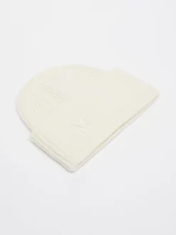 Ribbed cashmere beanie