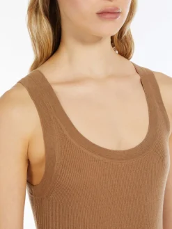 Ribbed wool top