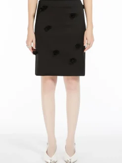 Rose-embroidered skirt