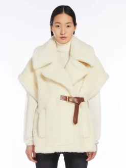 Short cape in alpaca and wool Teddy fabric