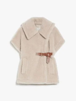 Short cape in alpaca and wool Teddy fabric