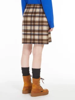 Short chequered wool skirt
