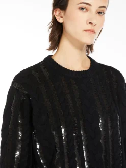 Short wool and cashmere dress