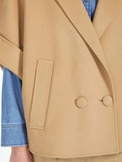 Short wool coat