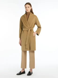 Short wool coat