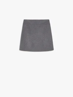 Short wool skirt
