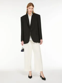 Sleeveless poplin shirt
