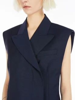 Sleeveless tailored blazer