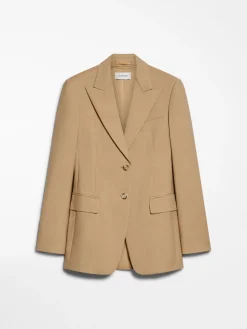 Slim-fit tailored blazer