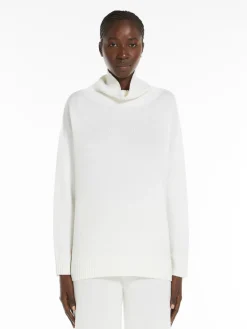 Soft wool knit jumper