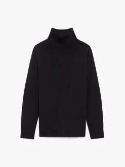 Soft wool knit jumper