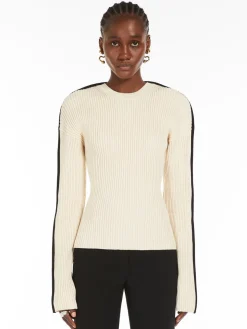 Stretch cotton fitted jumper