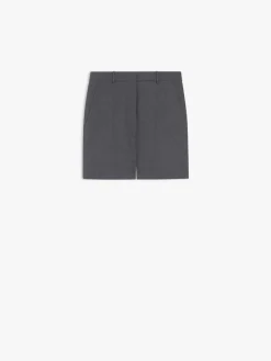 Stretch wool shorts