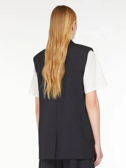 Stretch woollen cloth gilet