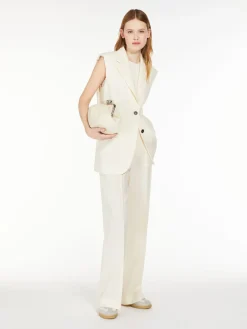 Stretch woollen cloth gilet