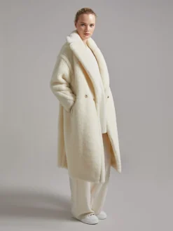 Teddy Bear Icon Coat in alpaca and wool