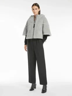 Teddy fabric boxy cape