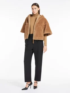 Teddy fabric boxy cape