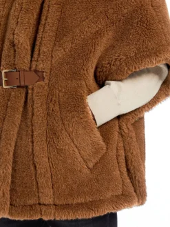 Teddy fabric cape with straps