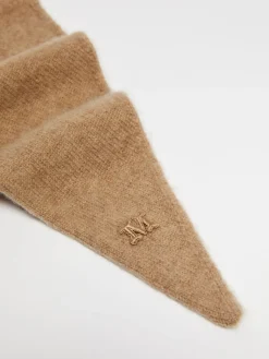 Triangular wool and cashmere scarf