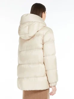 Water-repellent down jacket