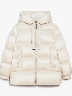Water-repellent down jacket