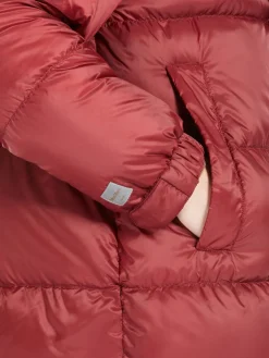 Water-repellent down jacket