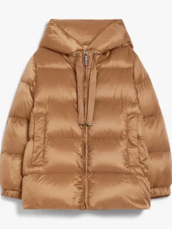 Water-repellent down jacket