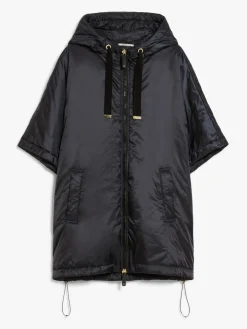 Water-repellent fabric cape