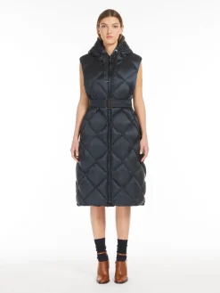 Water-repellent midi gilet