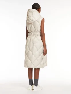 Water-repellent midi gilet