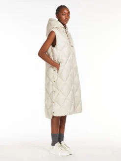 Water-repellent midi gilet