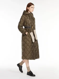 Water-repellent parka