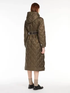 Water-repellent parka