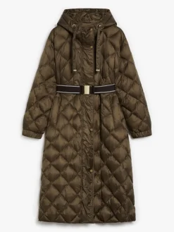 Water-repellent parka