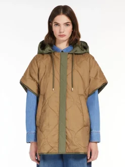 Water-repellent reversible canvas cape