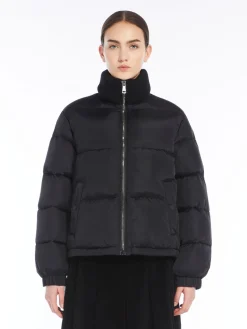 Water-repellent taffeta padded jacket