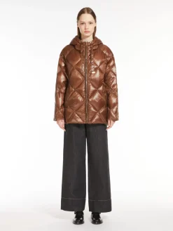 Water-repellent technical fabric down jacket