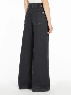 Wide-leg denim jeans