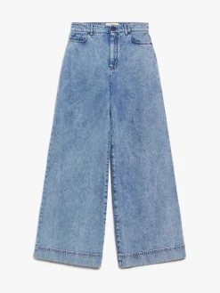 Wide-leg denim jeans