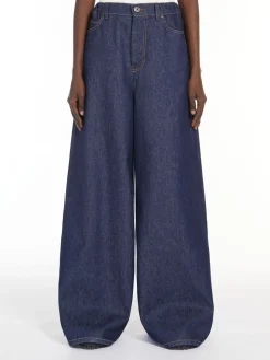 Wide-leg denim jeans