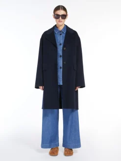 Wide-leg denim jeans