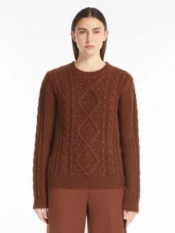 Wool and cashmere cable-knit jumper