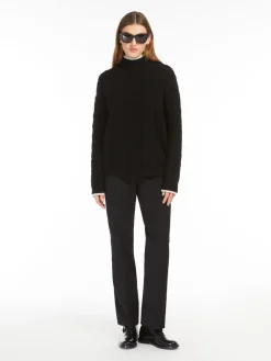 Wool and cashmere jumper