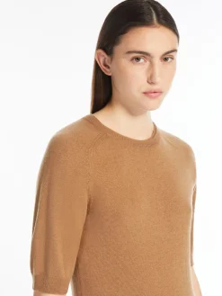 Wool and cashmere knit jumper